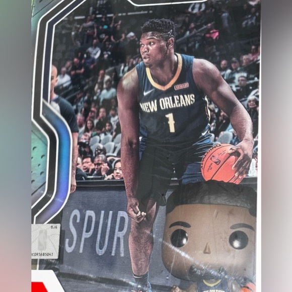 New Orleans Pelicans Zion Williamson #05 Funko Pop - NEW - Picture 4 of 11